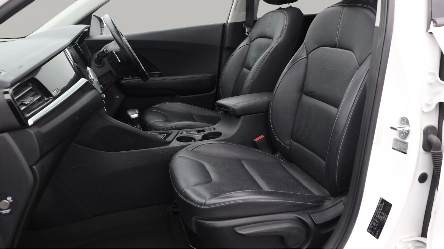 Used Kia Niro 2021 for sale - 76432302: Photo 15