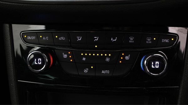 Used Vauxhall Astra 2021 for sale - 76085342: Photo 12