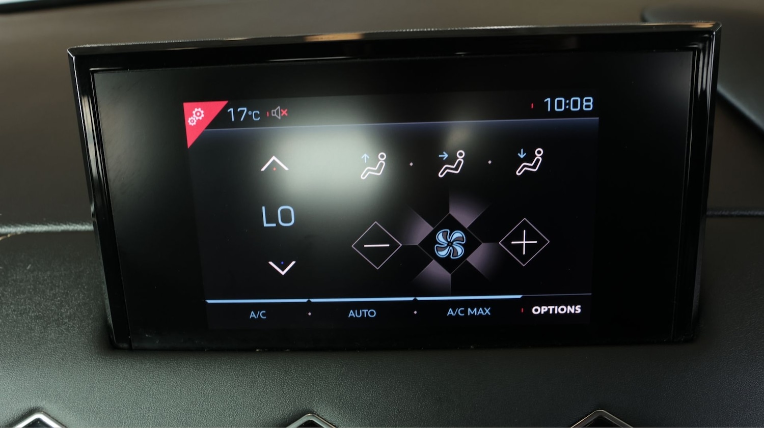 Used DS Automobiles DS 3 Crossback 2022 for sale - 77668303: Photo 12