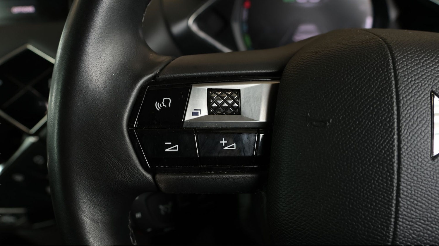 Used DS Automobiles DS 3 Crossback 2022 for sale - 77668303: Photo 22