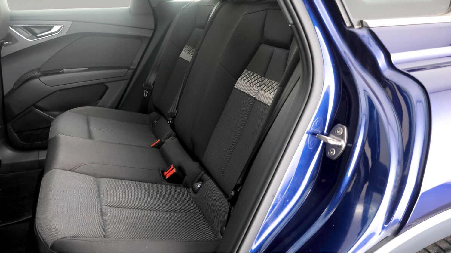 Used Audi Q4 e-tron 2023 for sale - 78040414: Photo 16