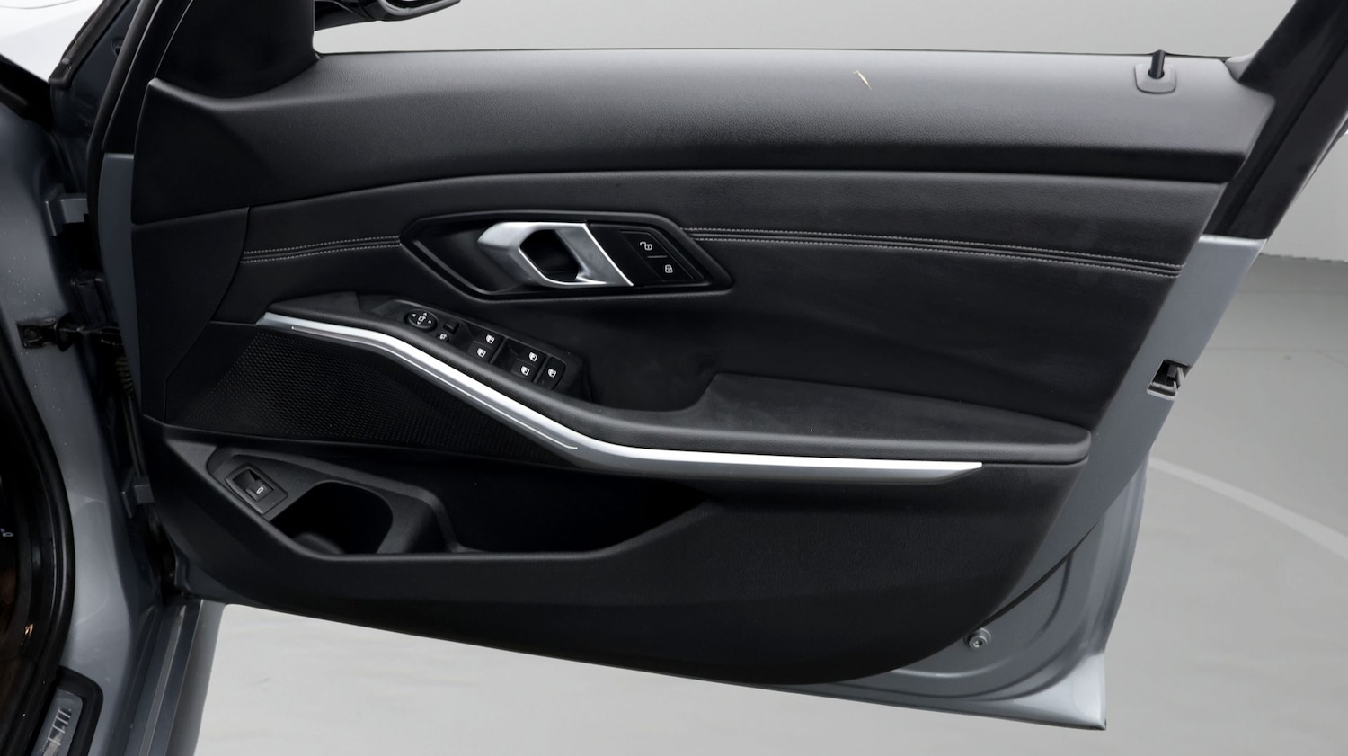 Used BMW 3 Series 2024 for sale - 77946879: Photo 15