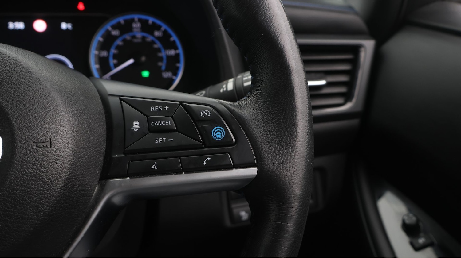 Used Nissan Leaf 2021 for sale - 77375742: Photo 25