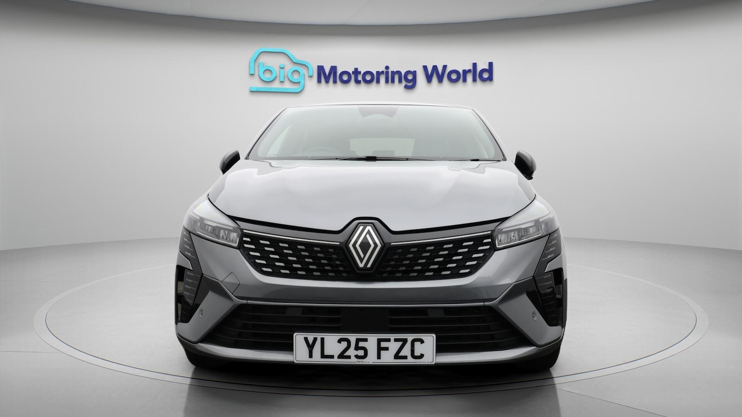 Used Renault Clio 2025 for sale - 76646266: Photo 3