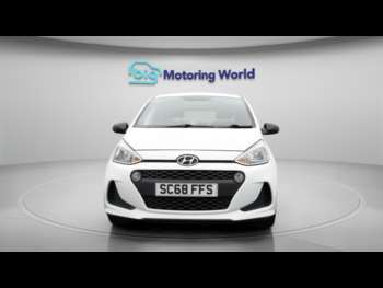 Used Hyundai i10 2019 for sale - 75200058: Photo
