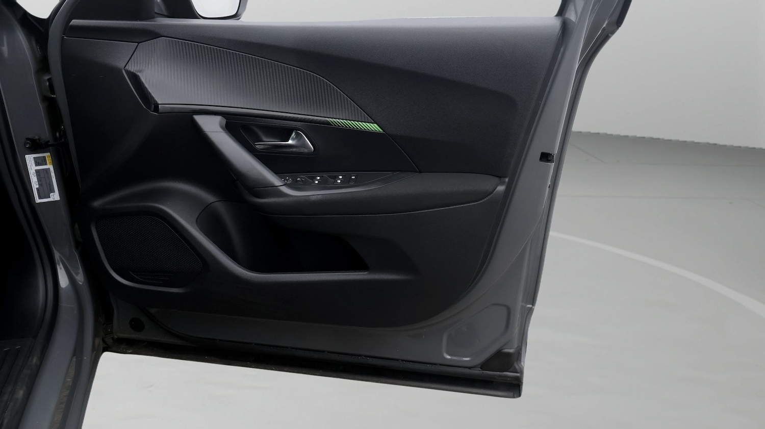 Used Peugeot 2008 2023 for sale - 77378327: Photo 15