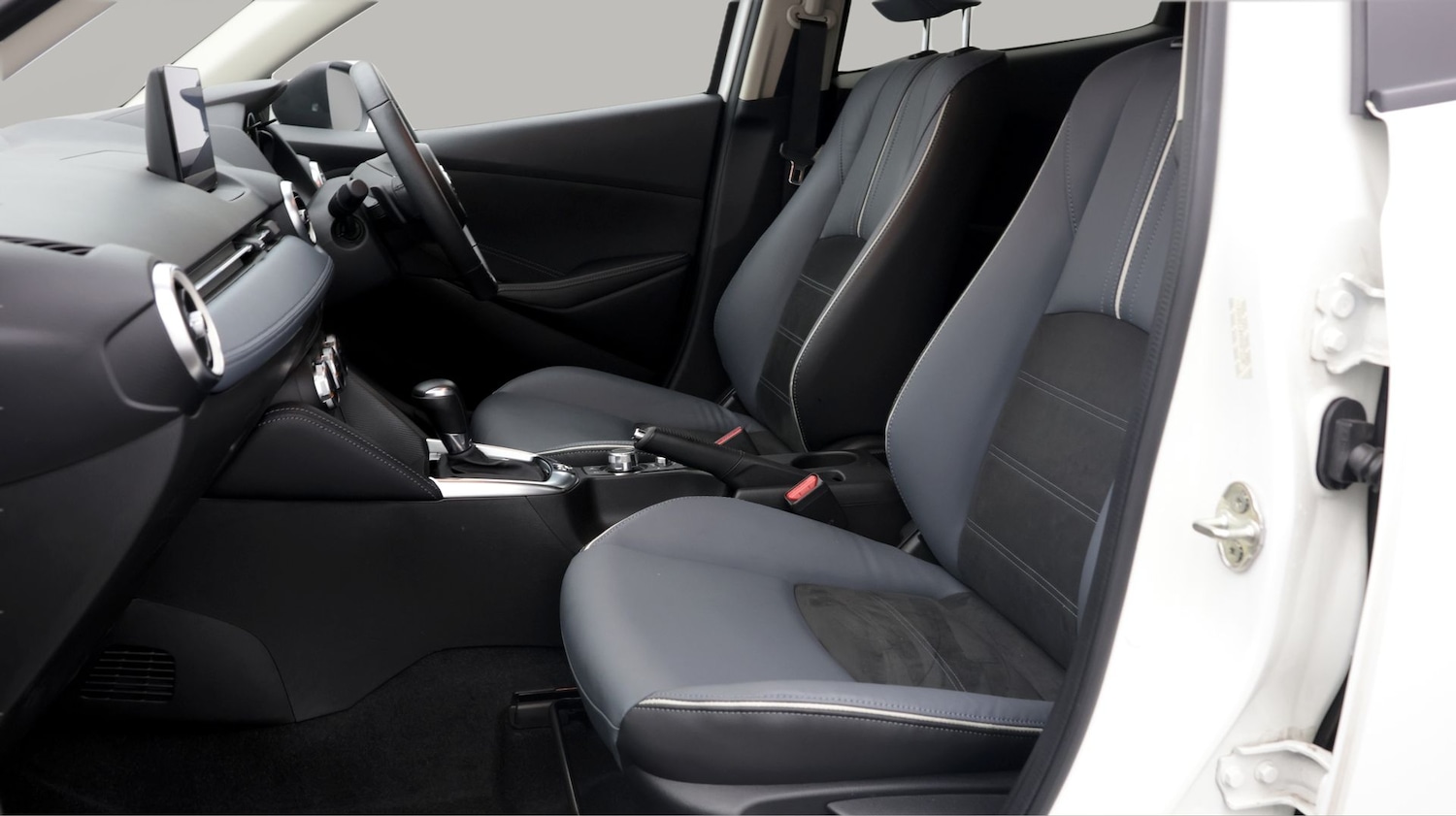 Used Mazda Mazda2 2023 for sale - 77968954: Photo 14