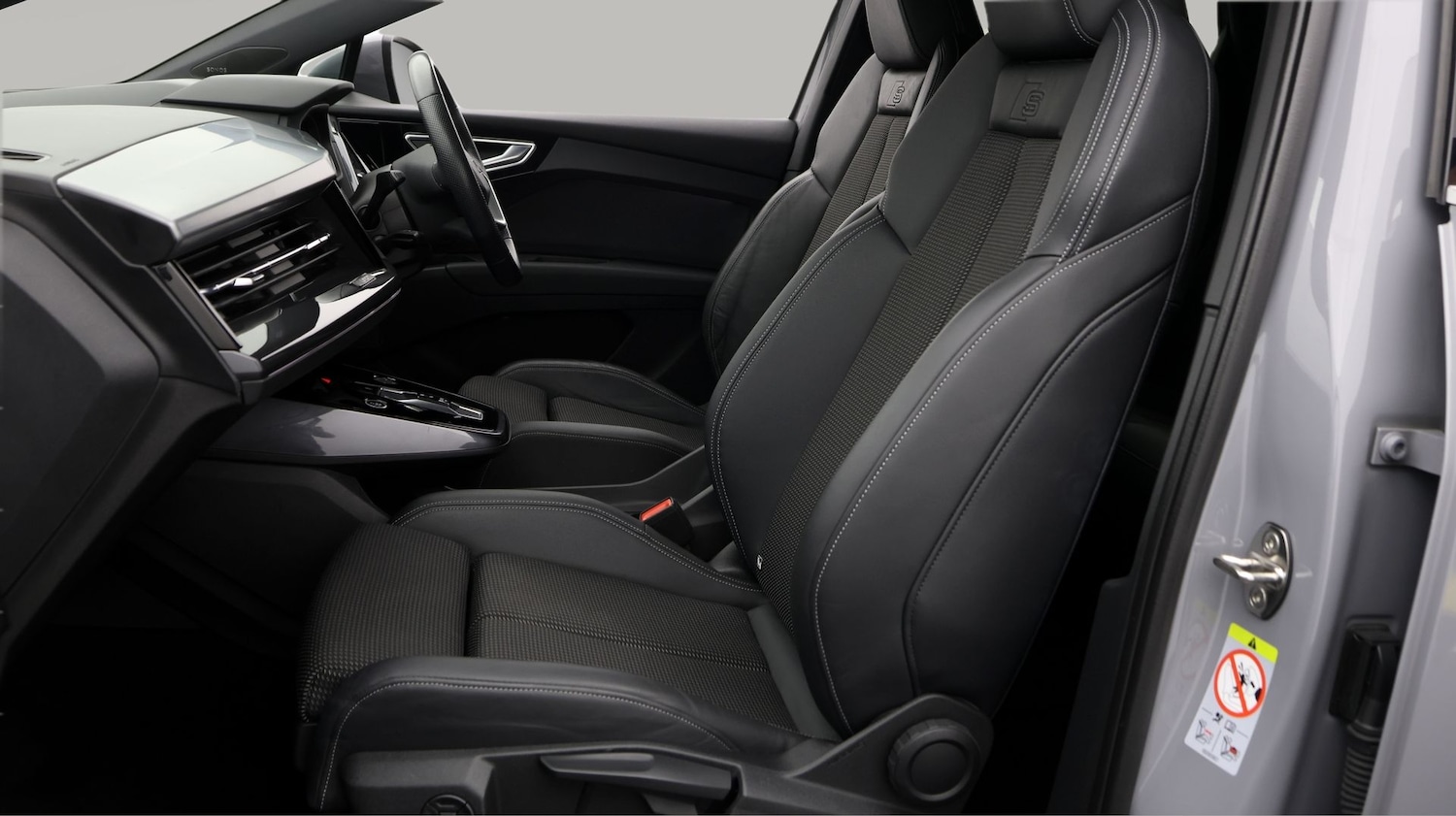 Used Audi Q4 e-tron 2021 for sale - 77261813: Photo 14