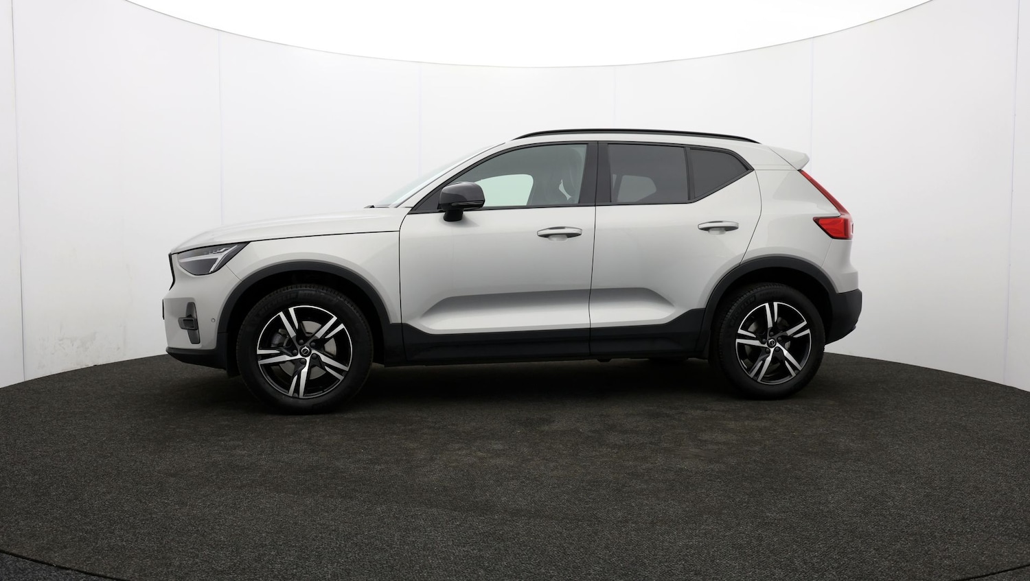 Used Volvo XC40 2023 for sale - 76810266: Photo 63