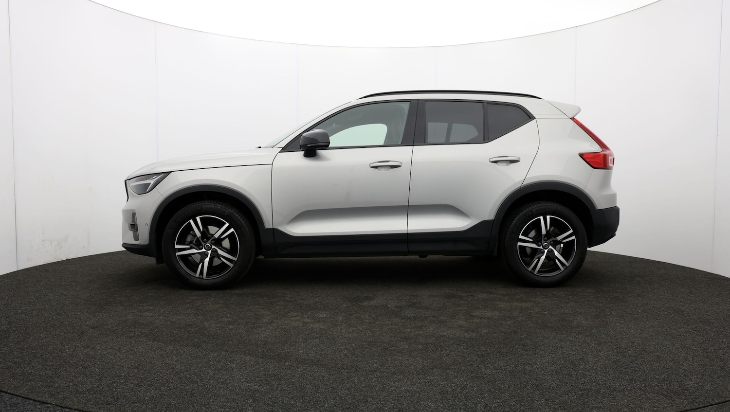 Used Volvo XC40 2023 for sale - 76810266: Photo 64