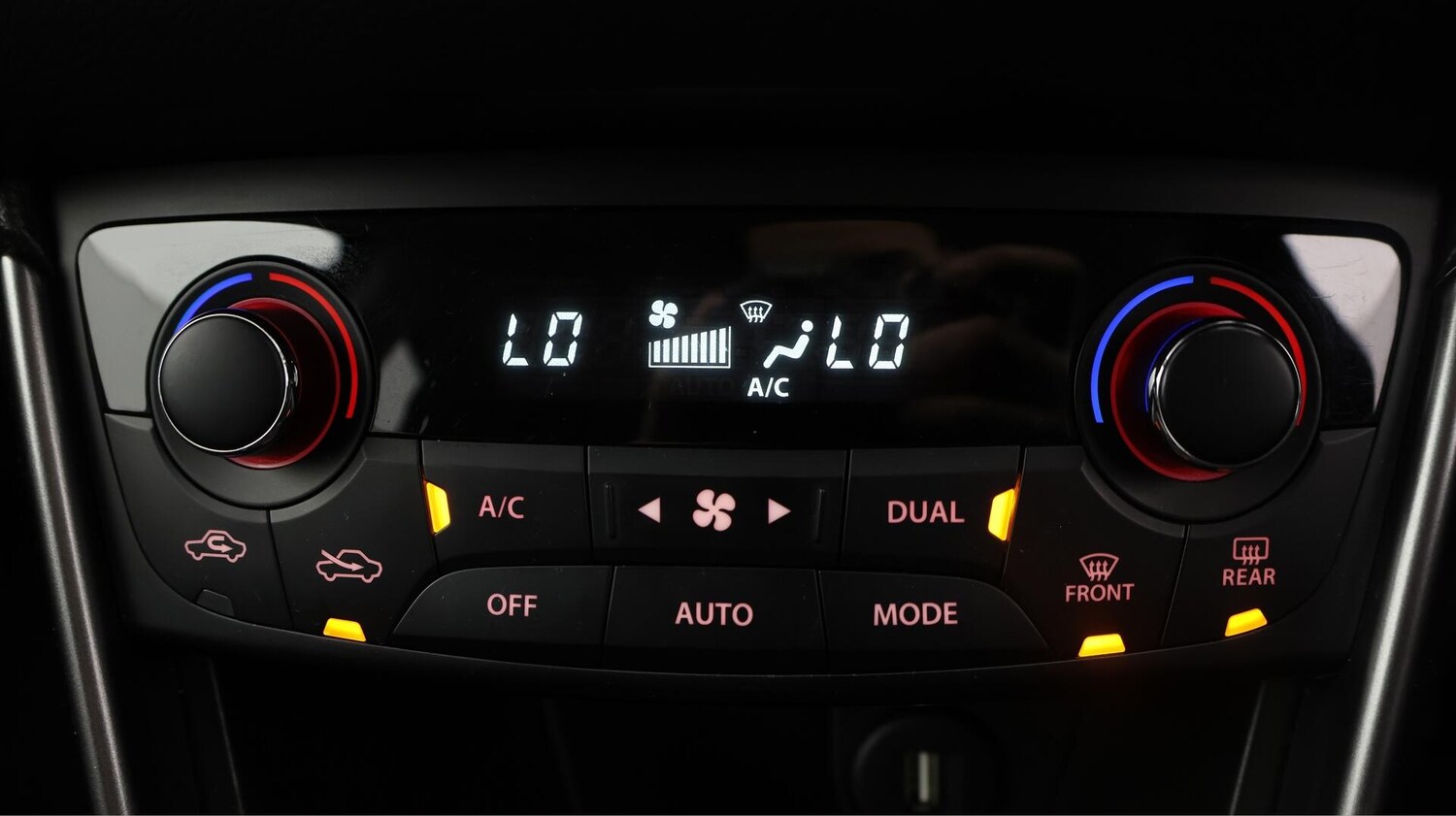 Used Suzuki SX4 S-Cross 2023 for sale - 76270539: Photo 13