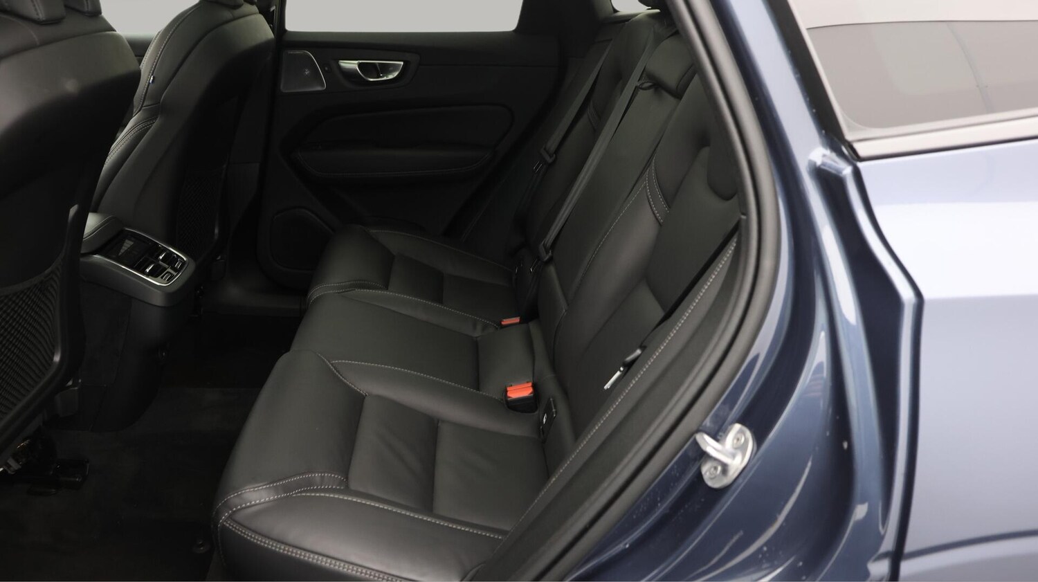 Used Volvo XC60 2023 for sale - 76002125: Photo 17