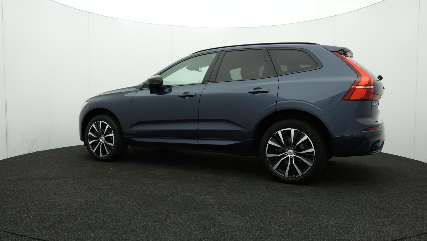 Used Volvo XC60 2023 for sale - 76002125: Photo 77