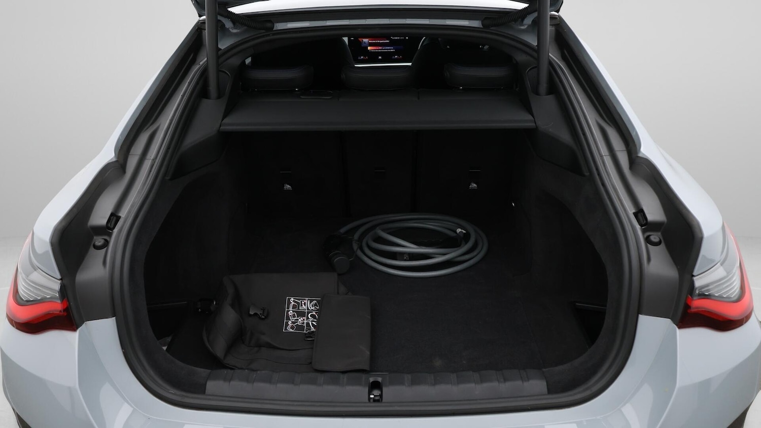 Used BMW i4 2022 for sale - 76283029: Photo 18