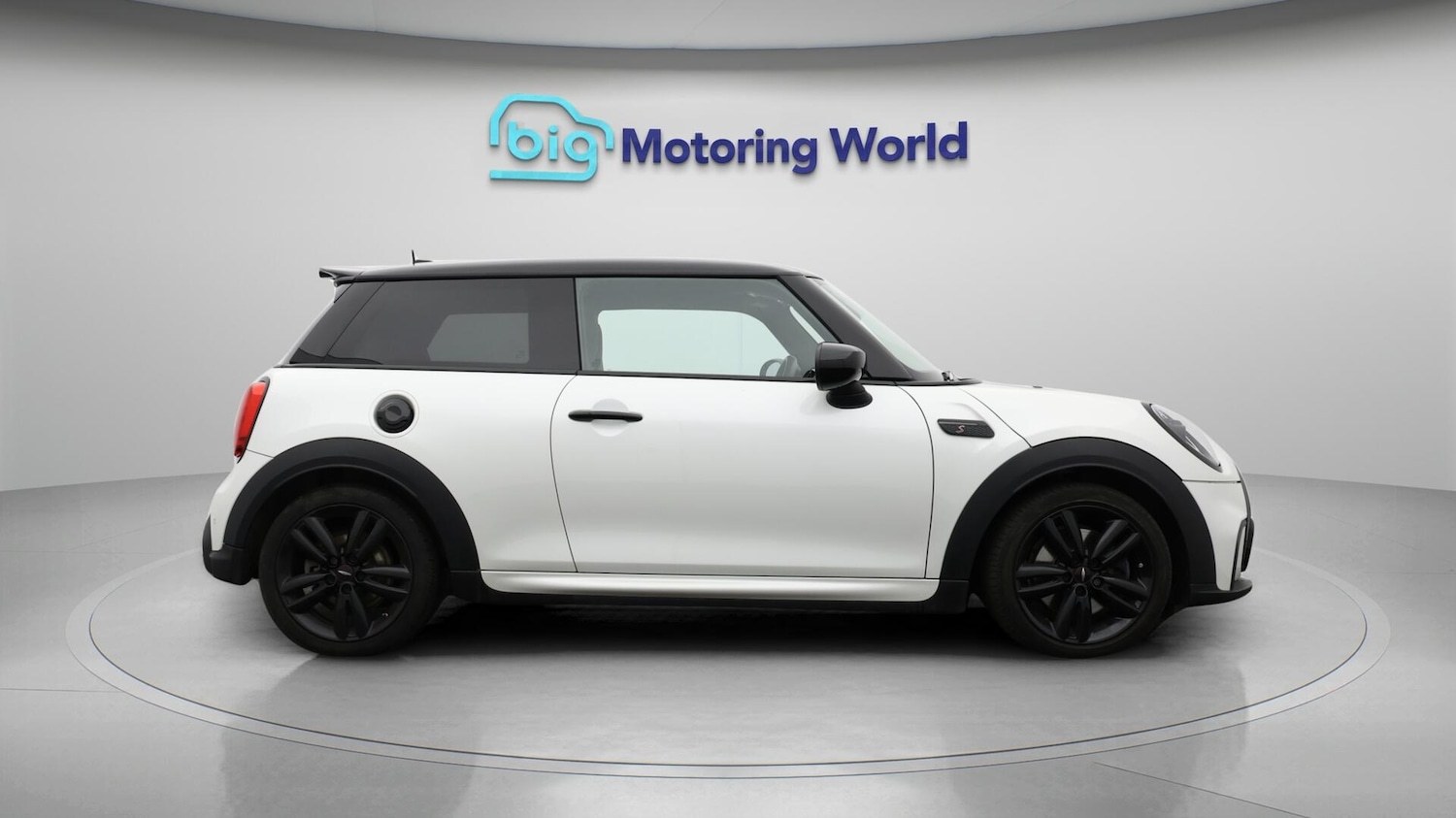 Used MINI Hatch 2023 for sale - 76398456: Photo 9