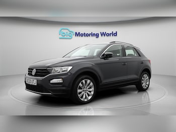 Used Volkswagen T-Roc 2020 for sale - 75635334: Photo