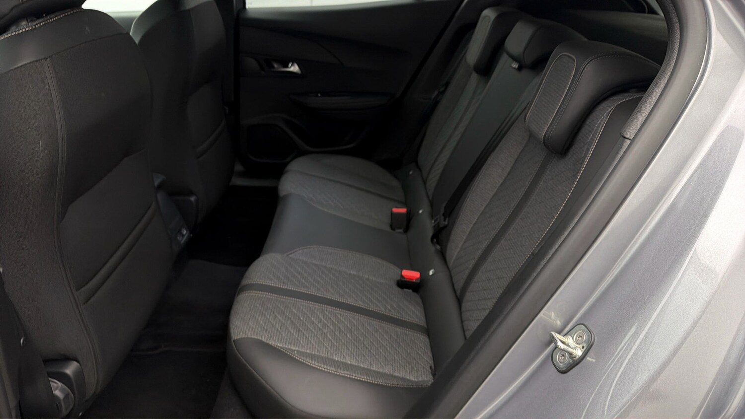 Used Peugeot 2008 2025 for sale - 77950253: Photo 15