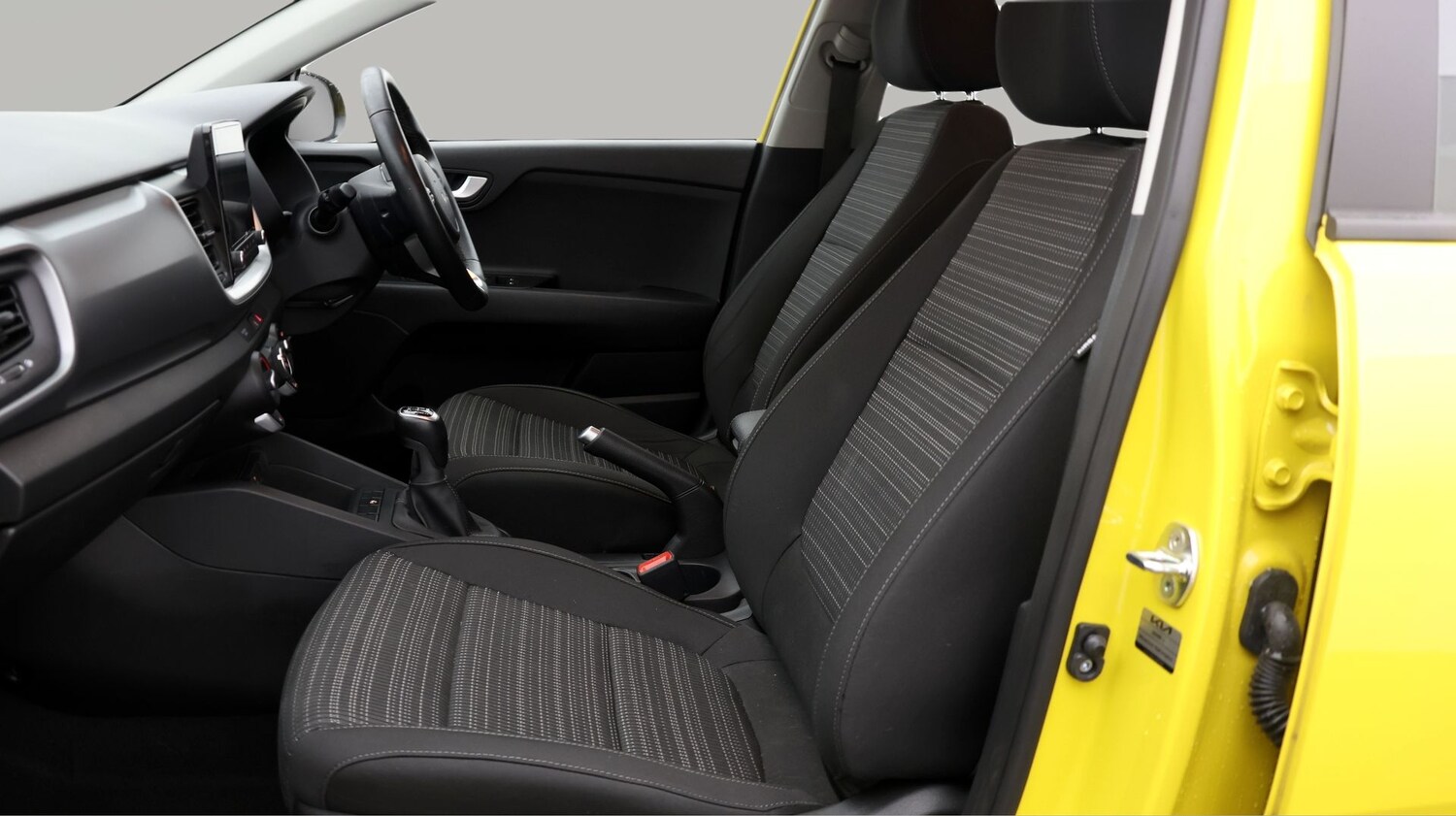 Used Kia Stonic 2023 for sale - 77467870: Photo 14