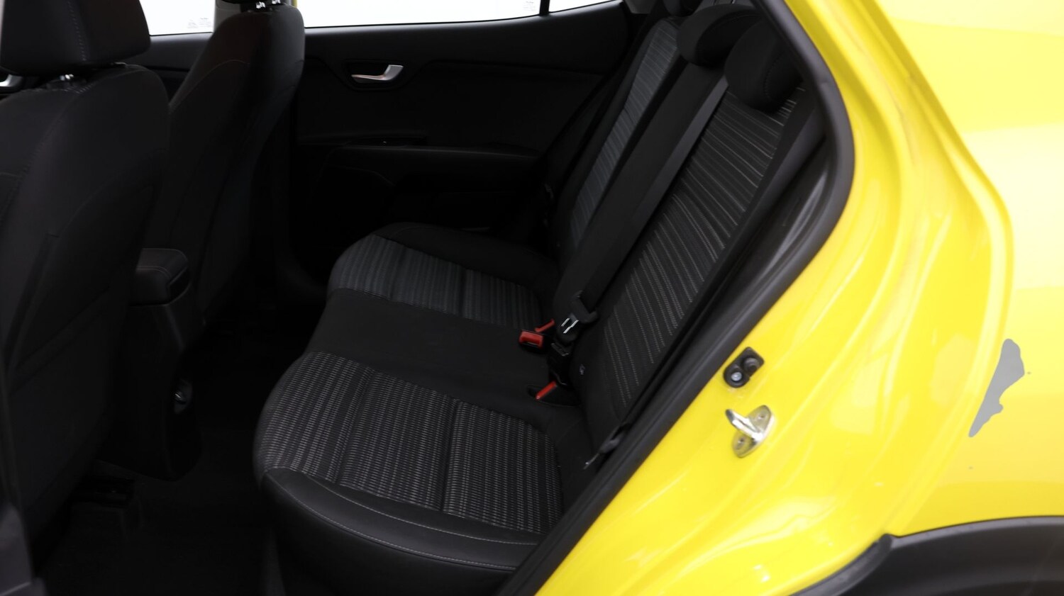 Used Kia Stonic 2023 for sale - 77467870: Photo 16