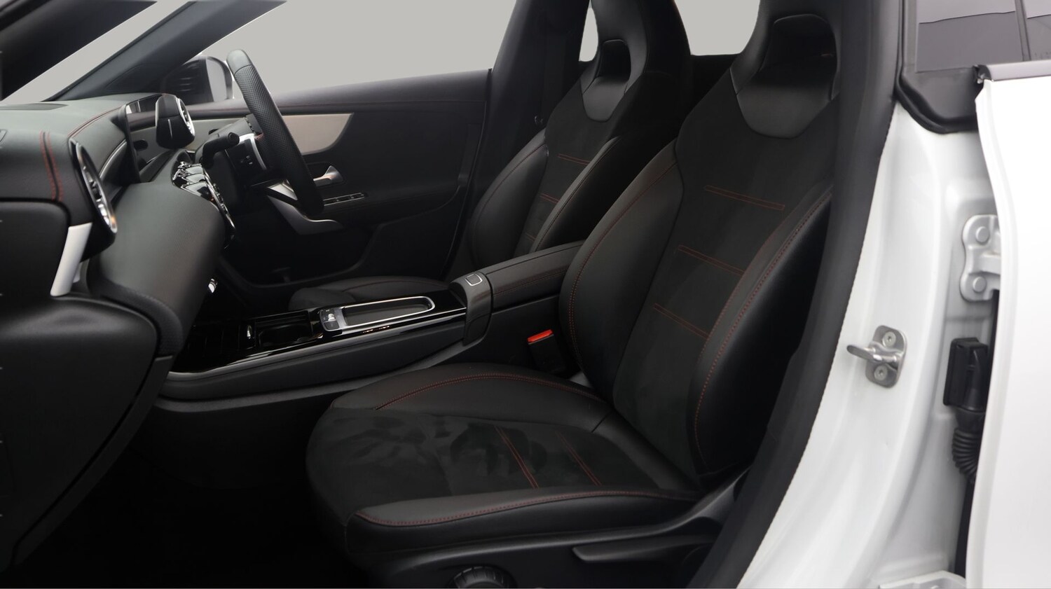 Used Mercedes-Benz CLA for sale - 77218053: Photo 14