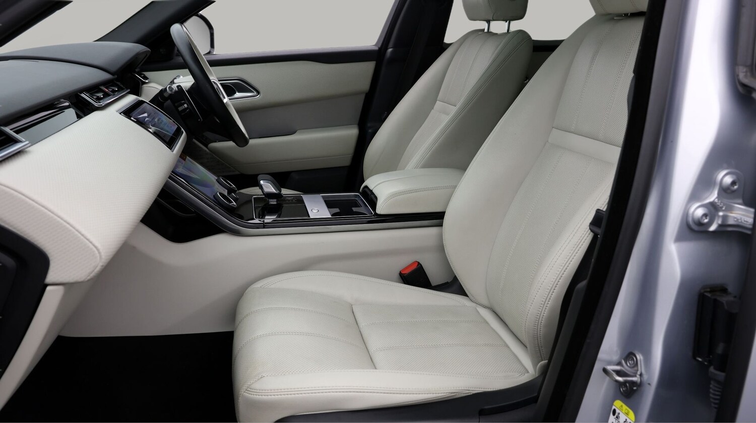 Used Land Rover Range Rover Velar 2021 for sale - 77403986: Photo 14