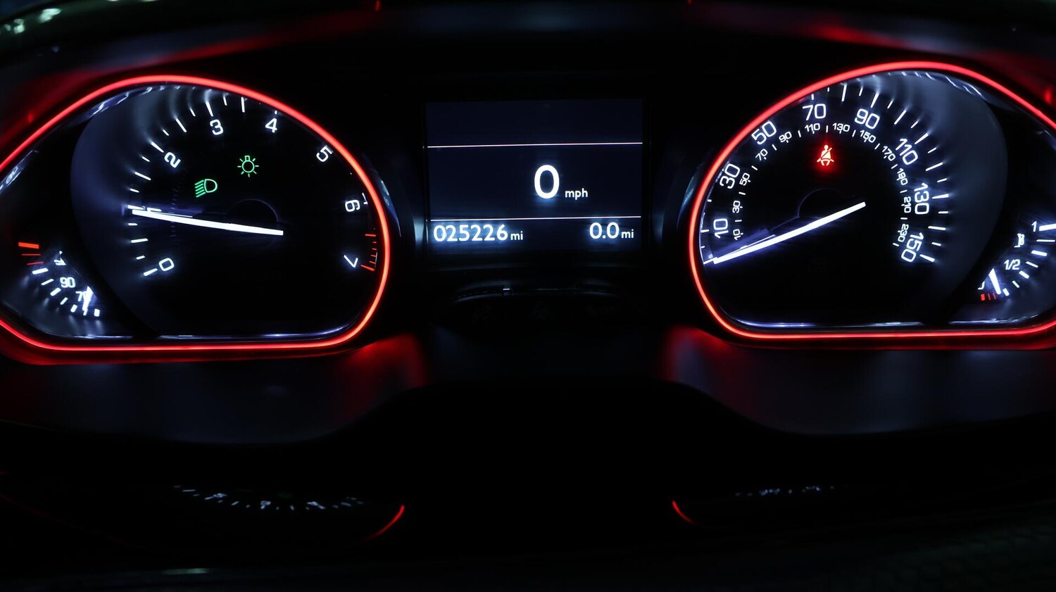 Used Peugeot 2008 2019 for sale - 76644949: Photo 11