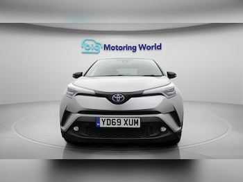 Used Toyota C-HR 2019 for sale - 76370447: Photo