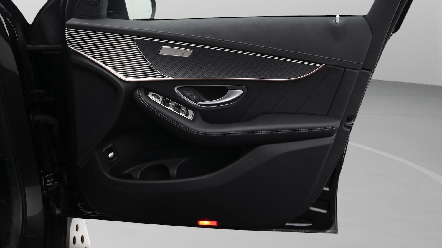 Used Mercedes-Benz EQC 2022 for sale - 76512260: Photo 16