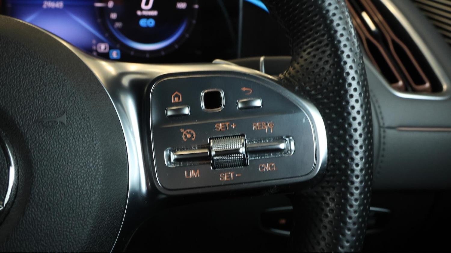 Used Mercedes-Benz EQC 2022 for sale - 76512260: Photo 24