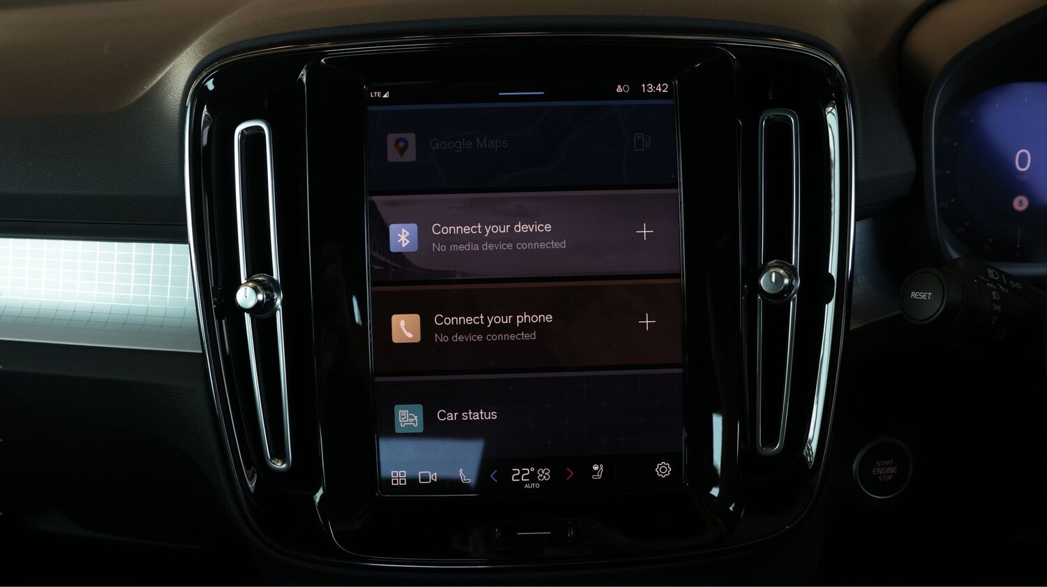 Used Volvo XC40 2022 for sale - 77935902: Photo 11