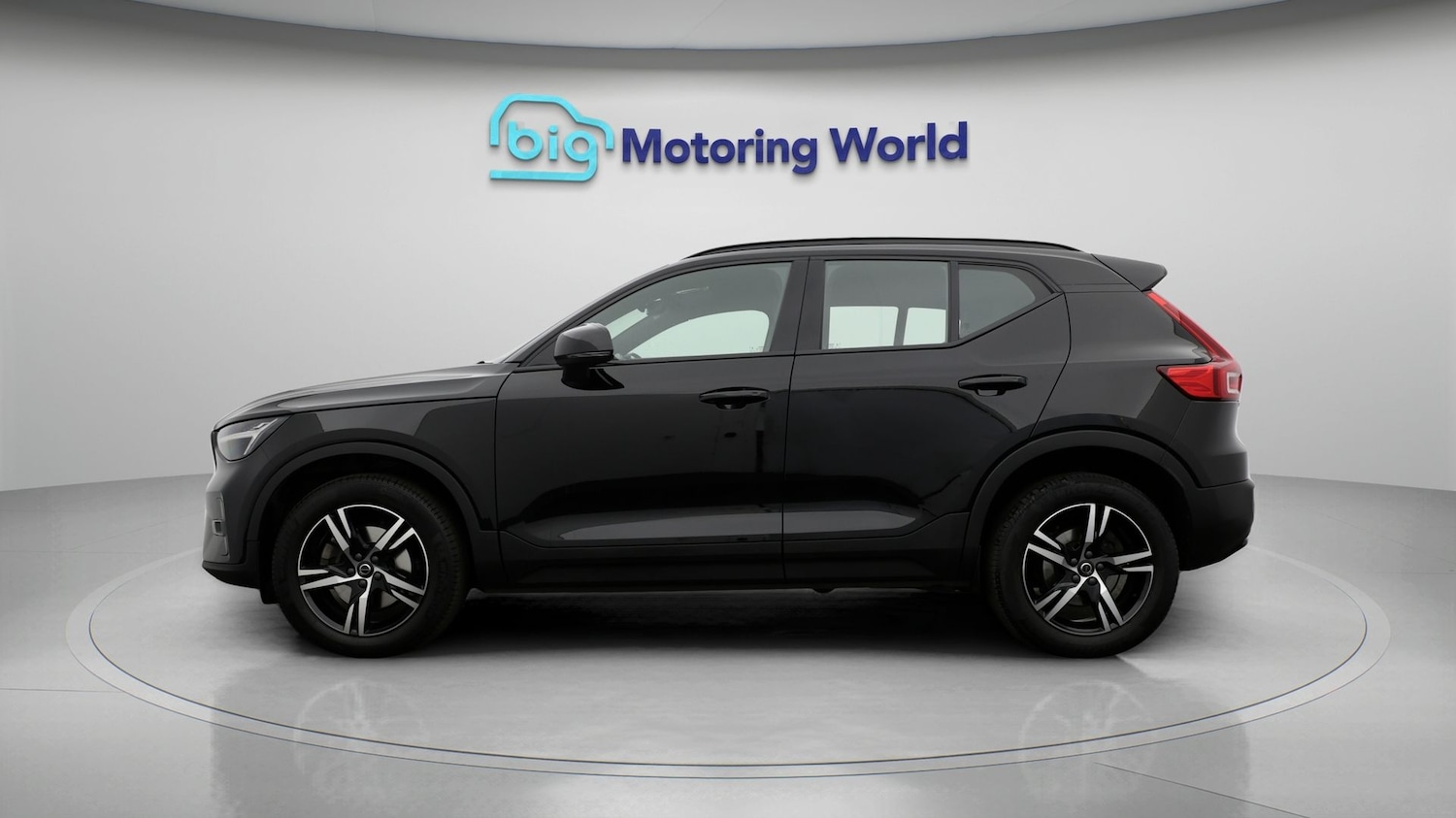 Used Volvo XC40 2022 for sale - 77935902: Photo 4