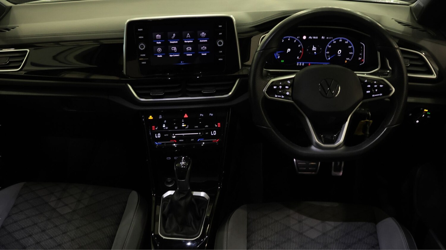 Used Volkswagen T-Roc 2022 for sale - 77591859: Photo 13