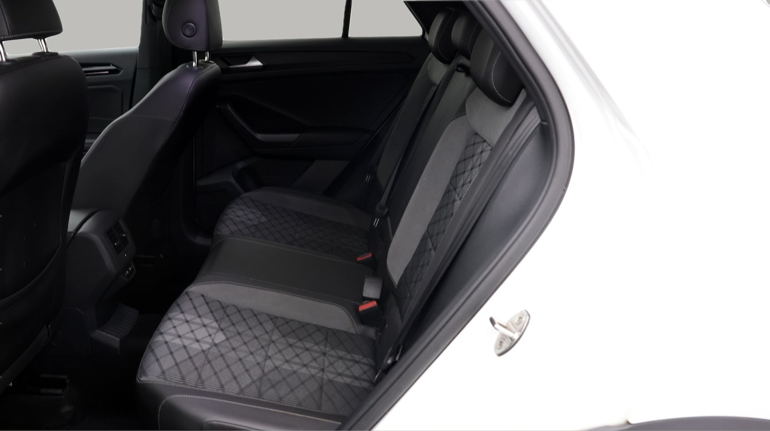 Used Volkswagen T-Roc 2022 for sale - 77591859: Photo 16