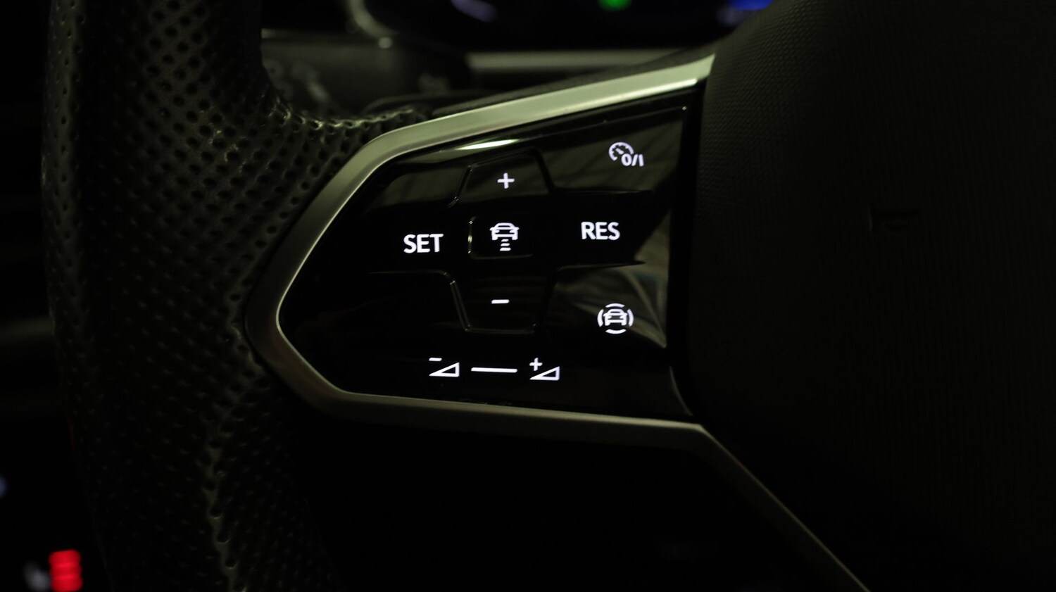 Used Volkswagen T-Roc 2022 for sale - 77591859: Photo 22