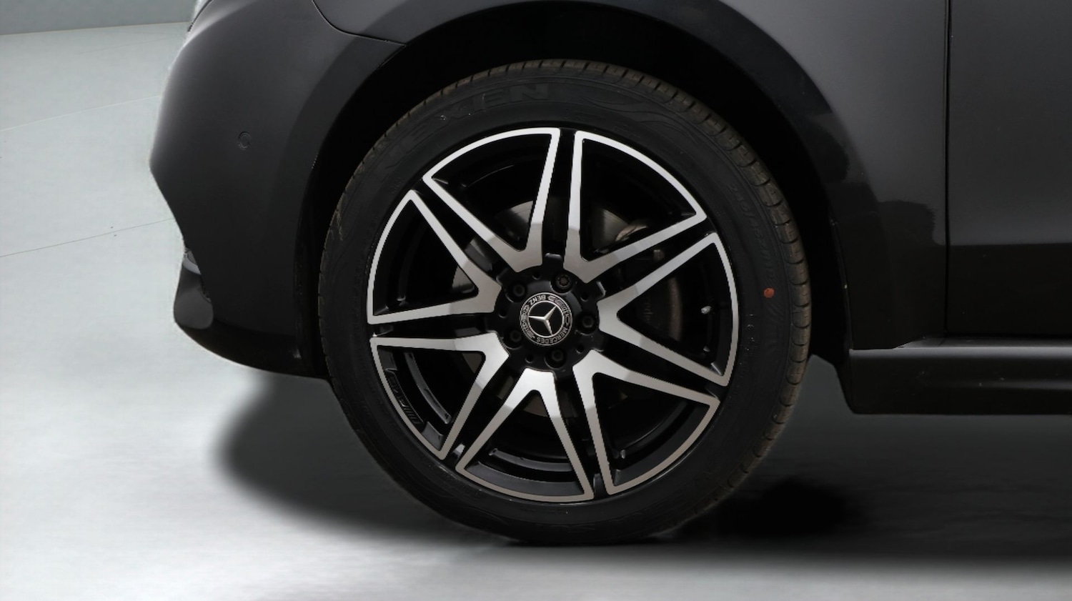 Used Mercedes-Benz V-Class 2023 for sale - 78039104: Photo 18