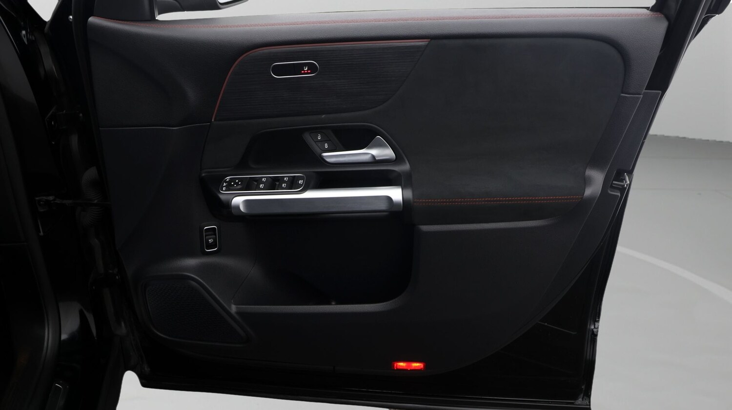 Used Mercedes-Benz EQB for sale - 77207624: Photo 15