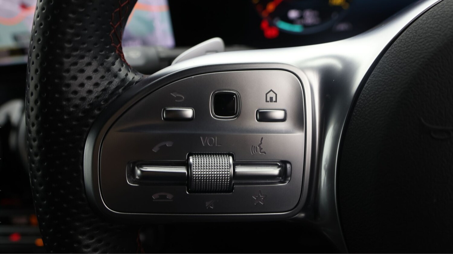 Used Mercedes-Benz EQB for sale - 77207624: Photo 25