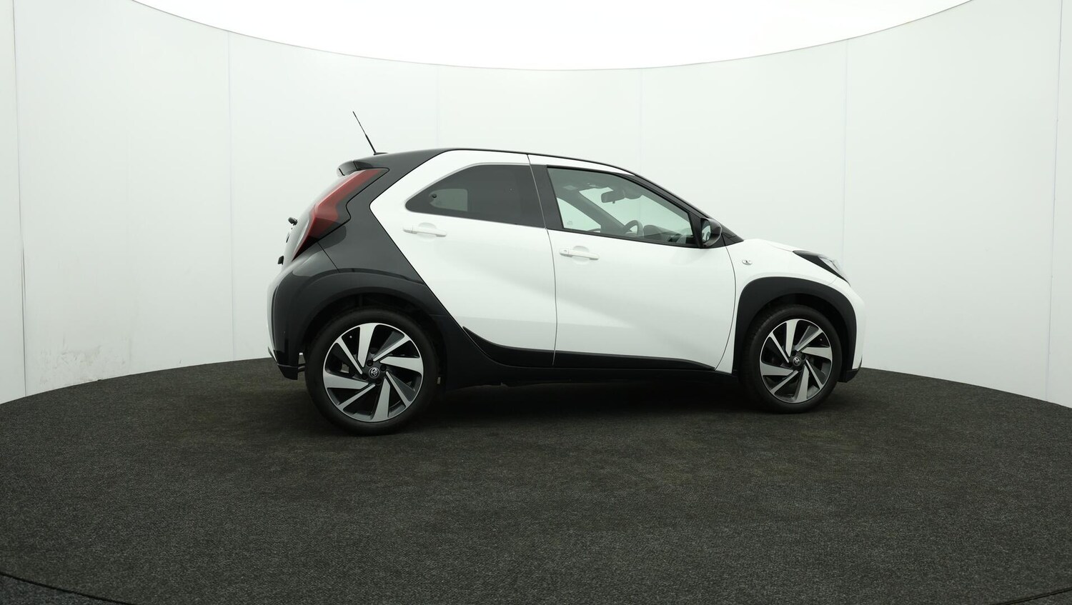 Used Toyota Aygo X 2023 for sale - 76032349: Photo 22