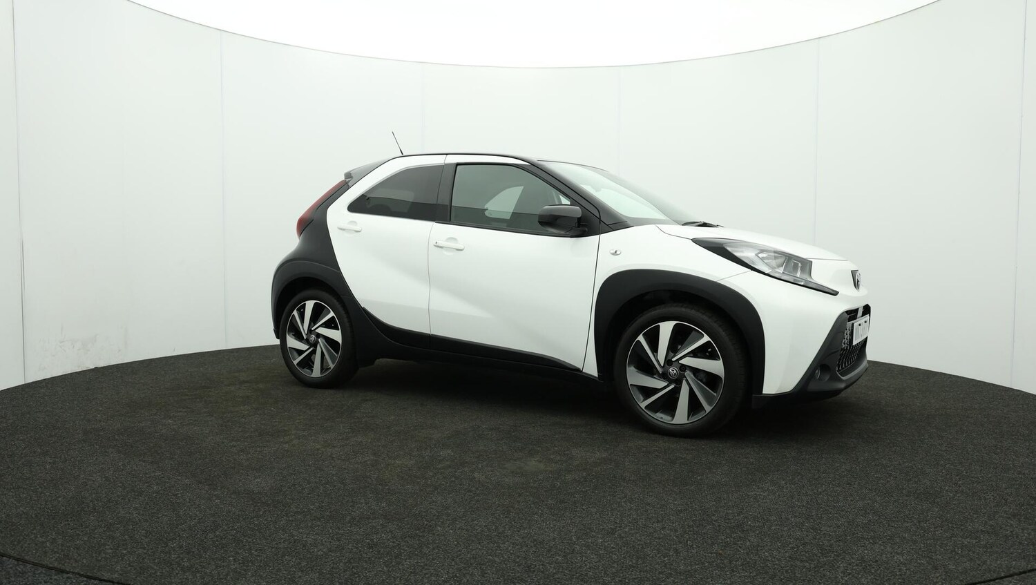 Used Toyota Aygo X 2023 for sale - 76032349: Photo 38