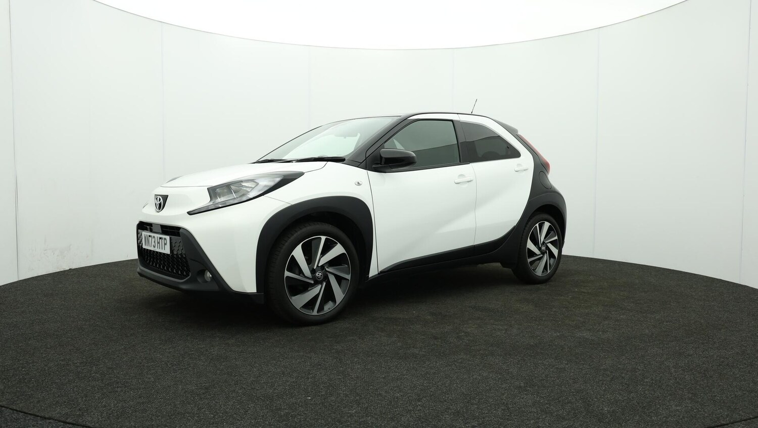 Used Toyota Aygo X 2023 for sale - 76032349: Photo 64