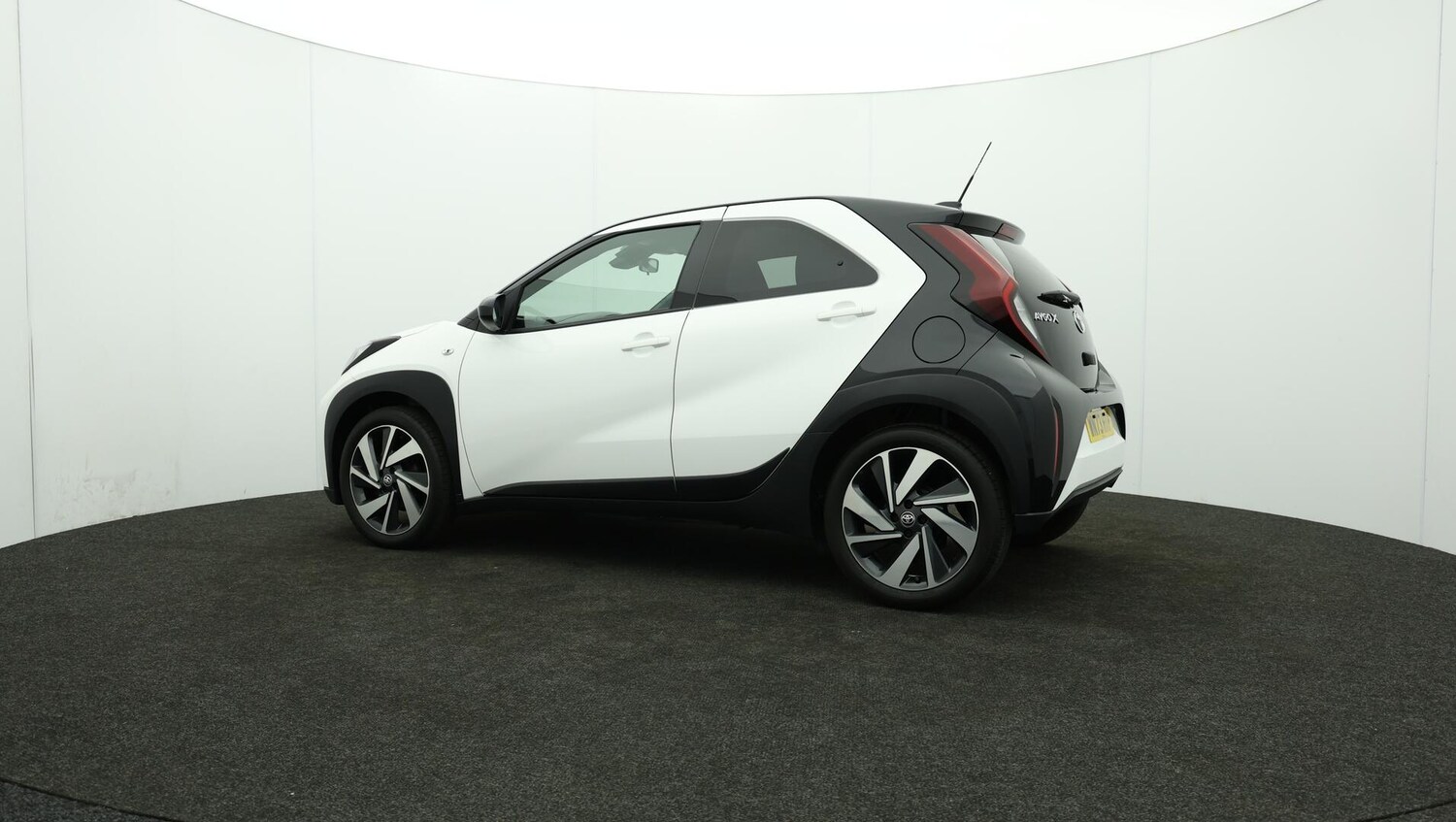 Used Toyota Aygo X 2023 for sale - 76032349: Photo 75