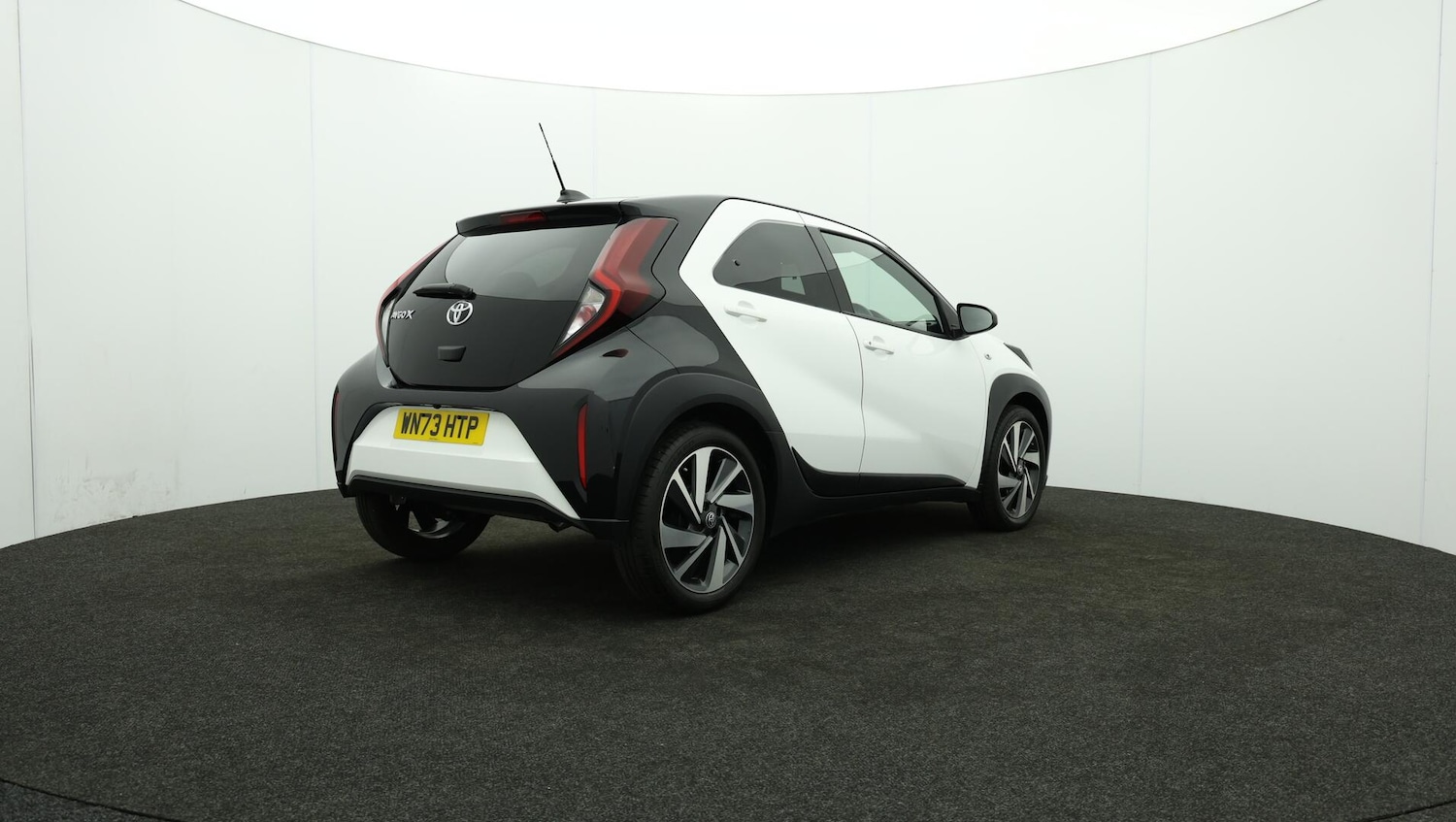 Used Toyota Aygo X 2023 for sale - 76032349: Photo 85
