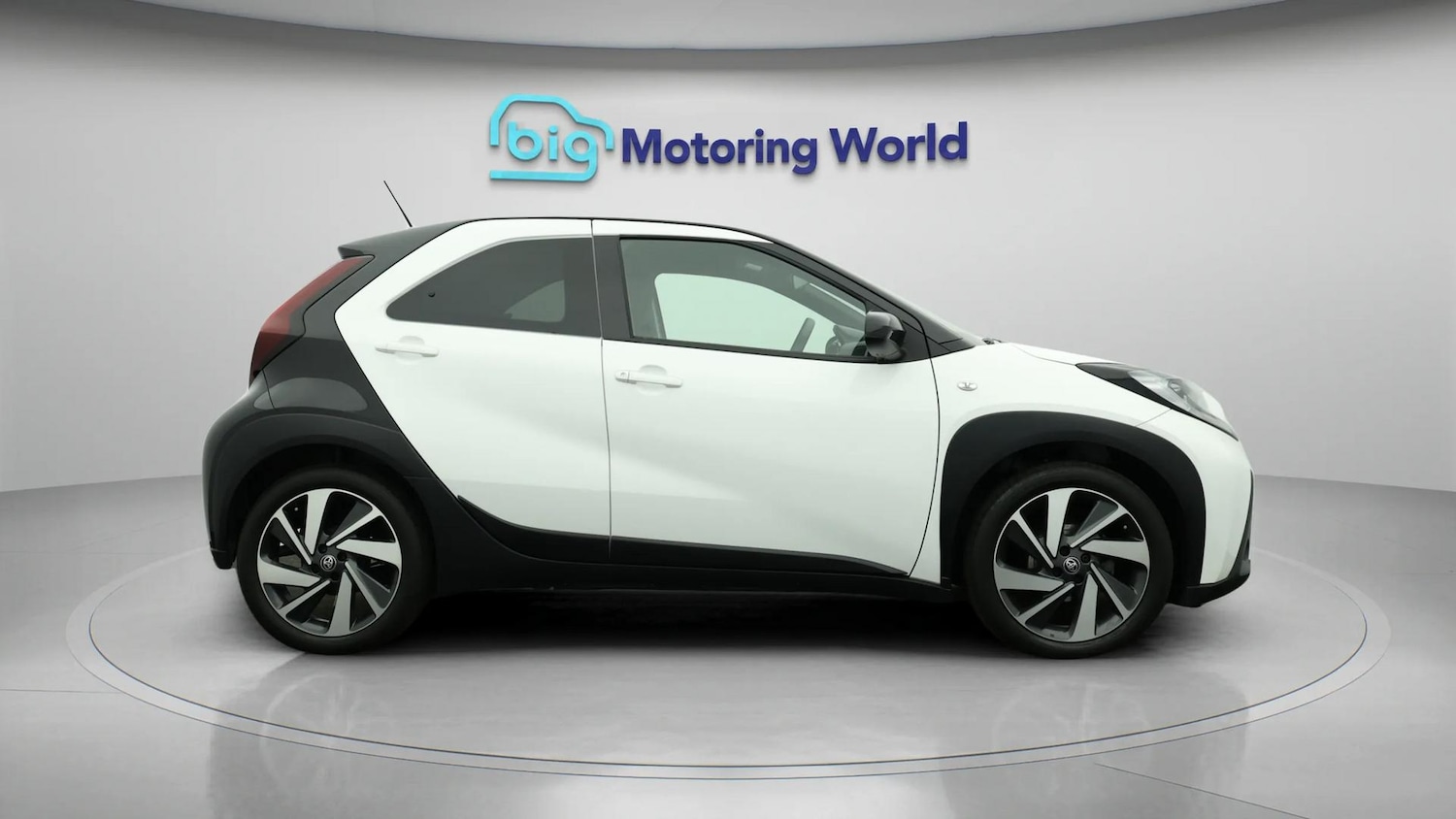 Used Toyota Aygo X 2023 for sale - 76032349: Photo 9