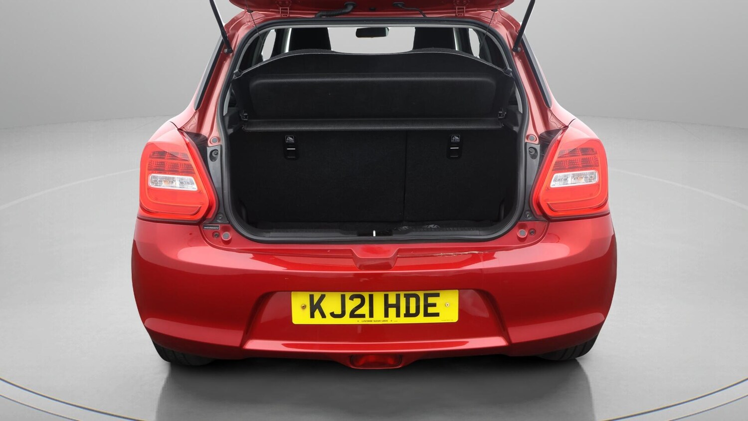 Used Suzuki Swift 2021 for sale - 76152525: Photo 10