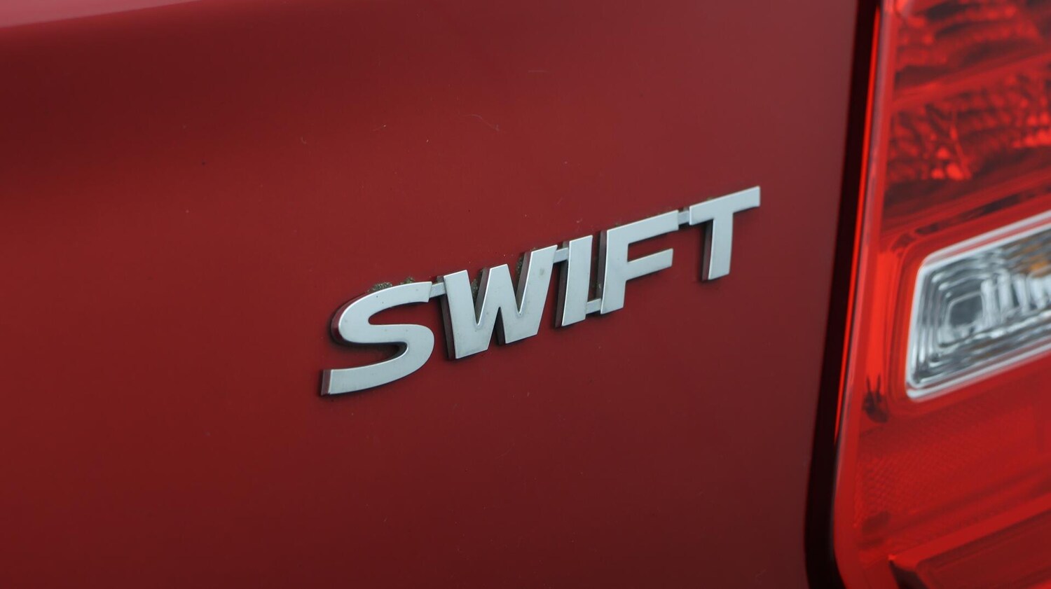 Used Suzuki Swift 2021 for sale - 76152525: Photo 15