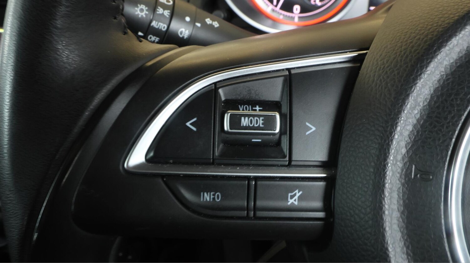 Used Suzuki Swift 2021 for sale - 76152525: Photo 16