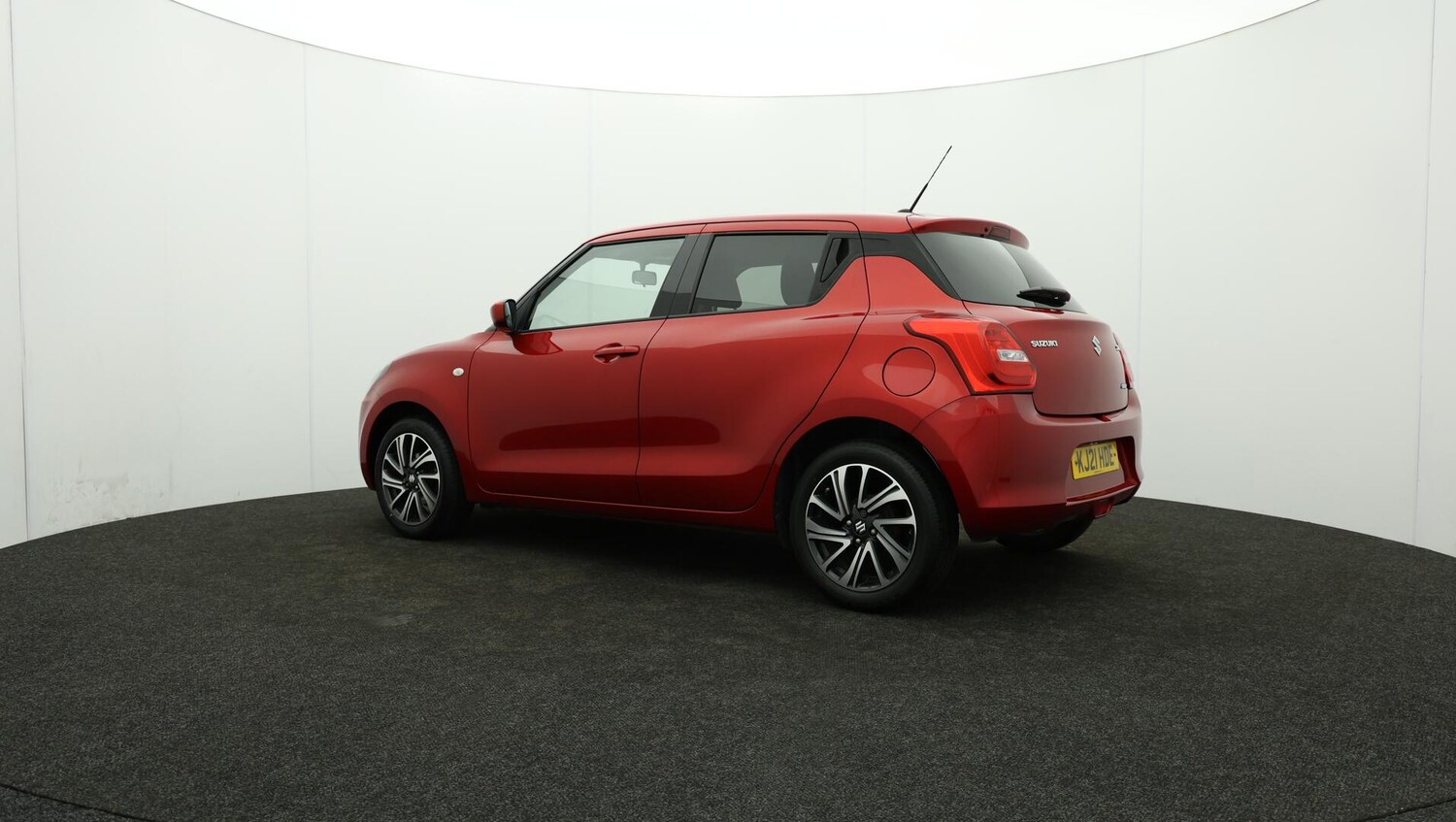 Used Suzuki Swift 2021 for sale - 76152525: Photo 69