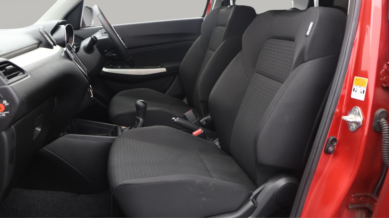 Used Suzuki Swift 2021 for sale - 76152525: Photo 7