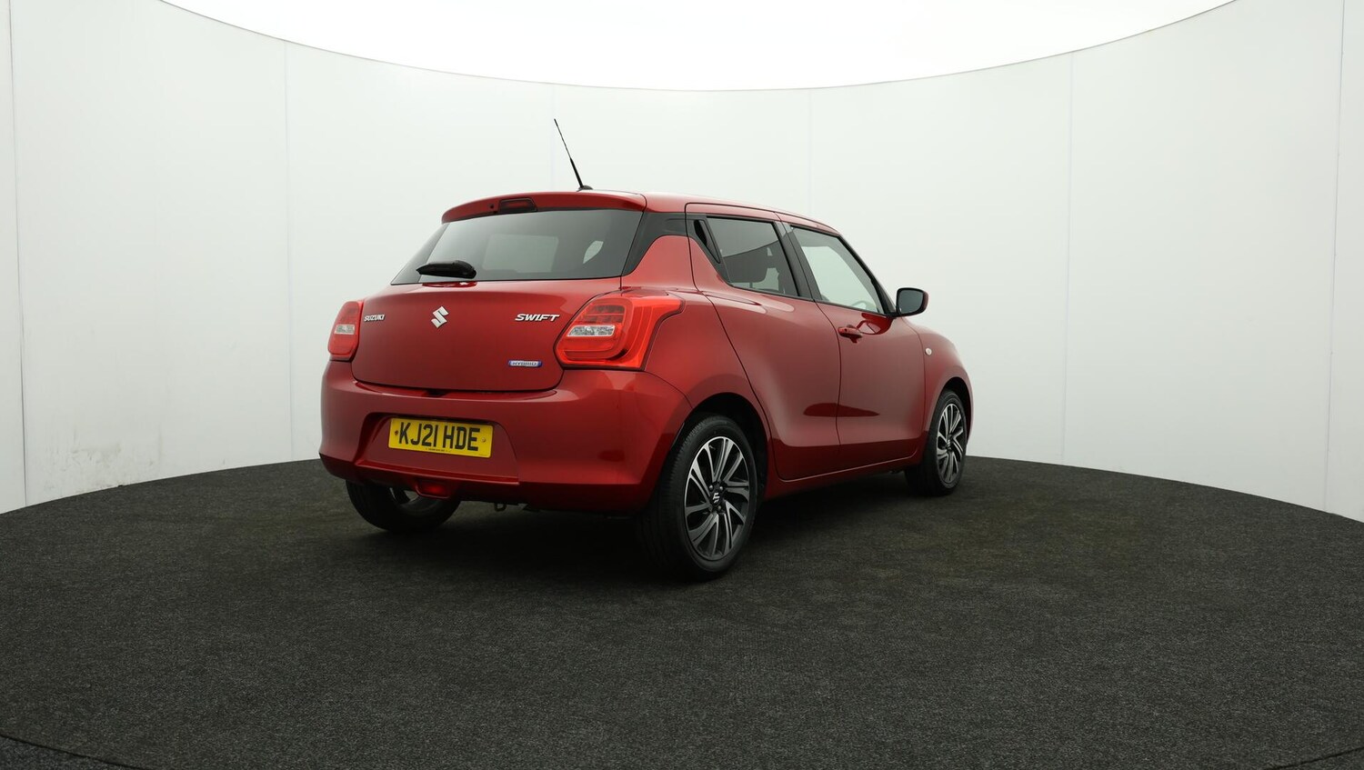 Used Suzuki Swift 2021 for sale - 76152525: Photo 77