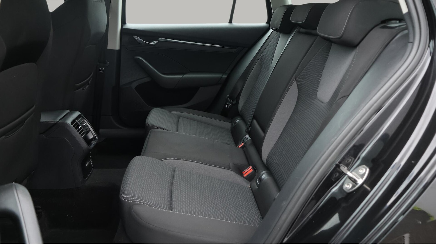 Used Skoda Octavia 2023 for sale - 76381325: Photo 16